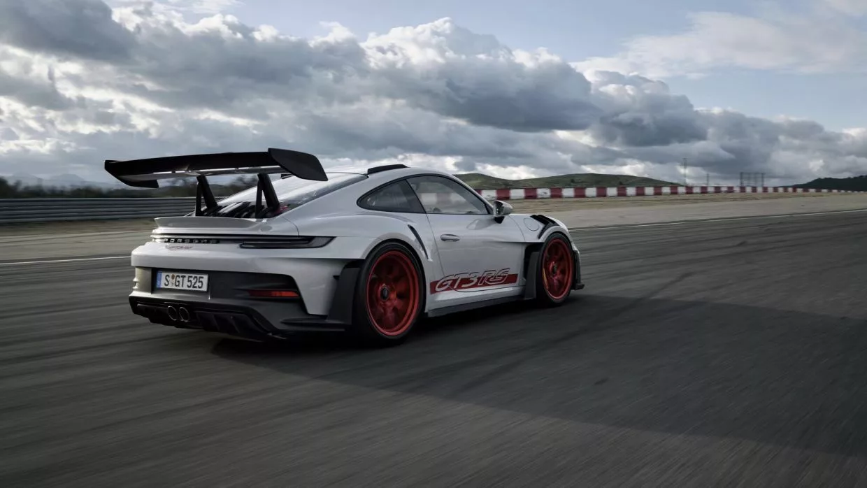 Porsche внедрил в новейшую 911-ю  функцию споркаров из Формулы-1.