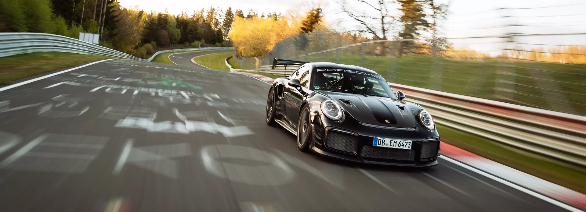 Porsche ставит новый рекорд круга 6:43,300 минуты