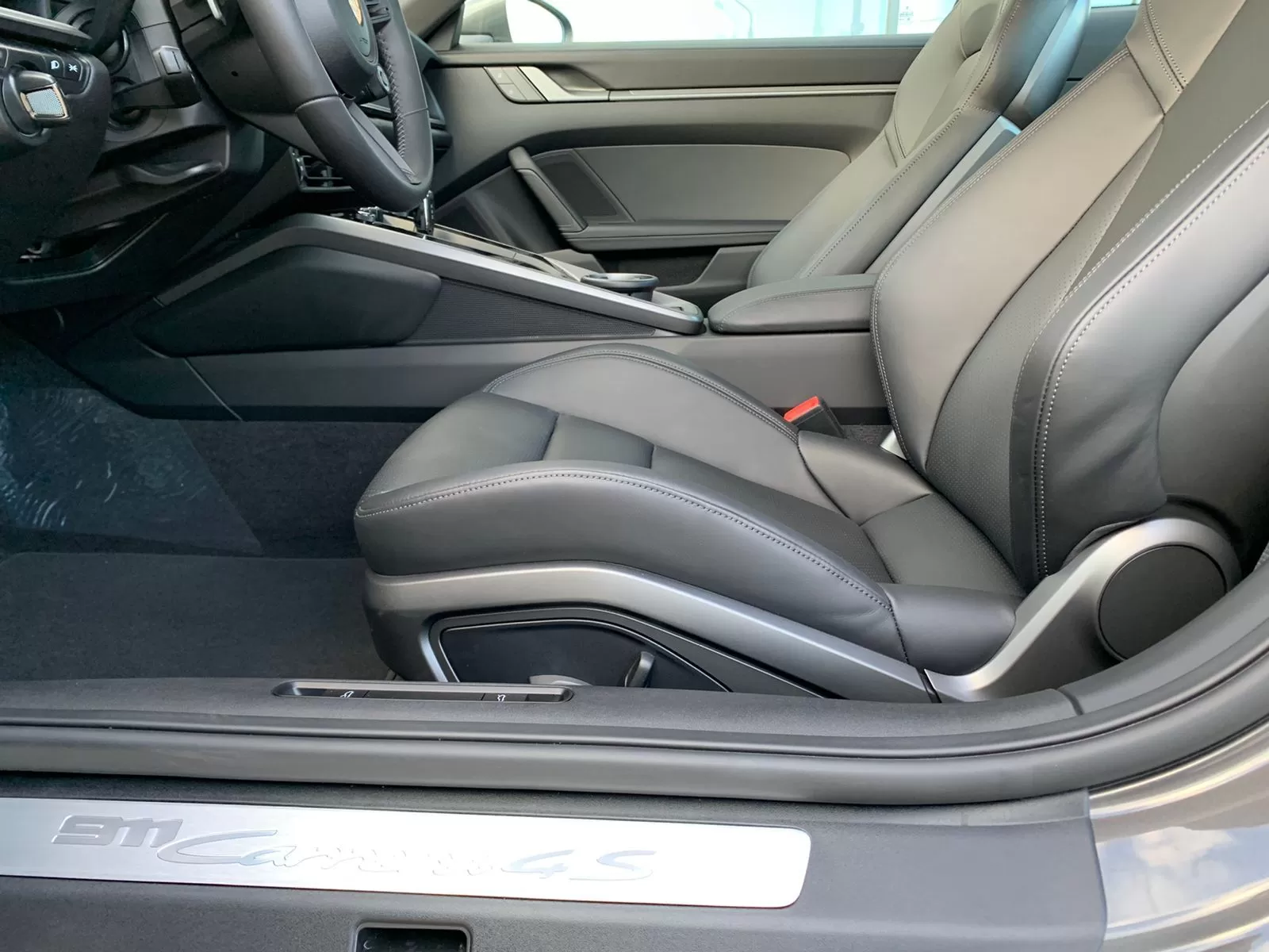 911 Carrera 4S