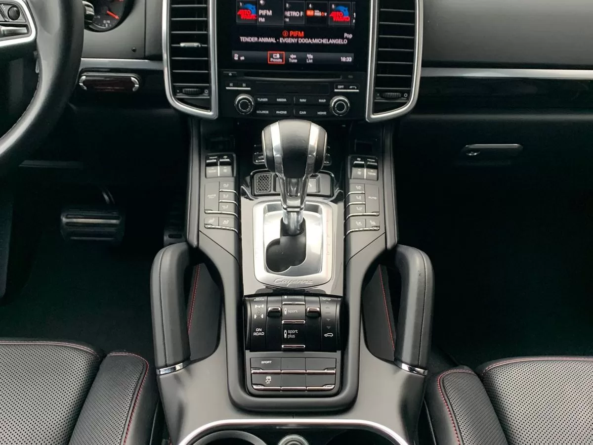 Cayenne Diesel Platinum Edition