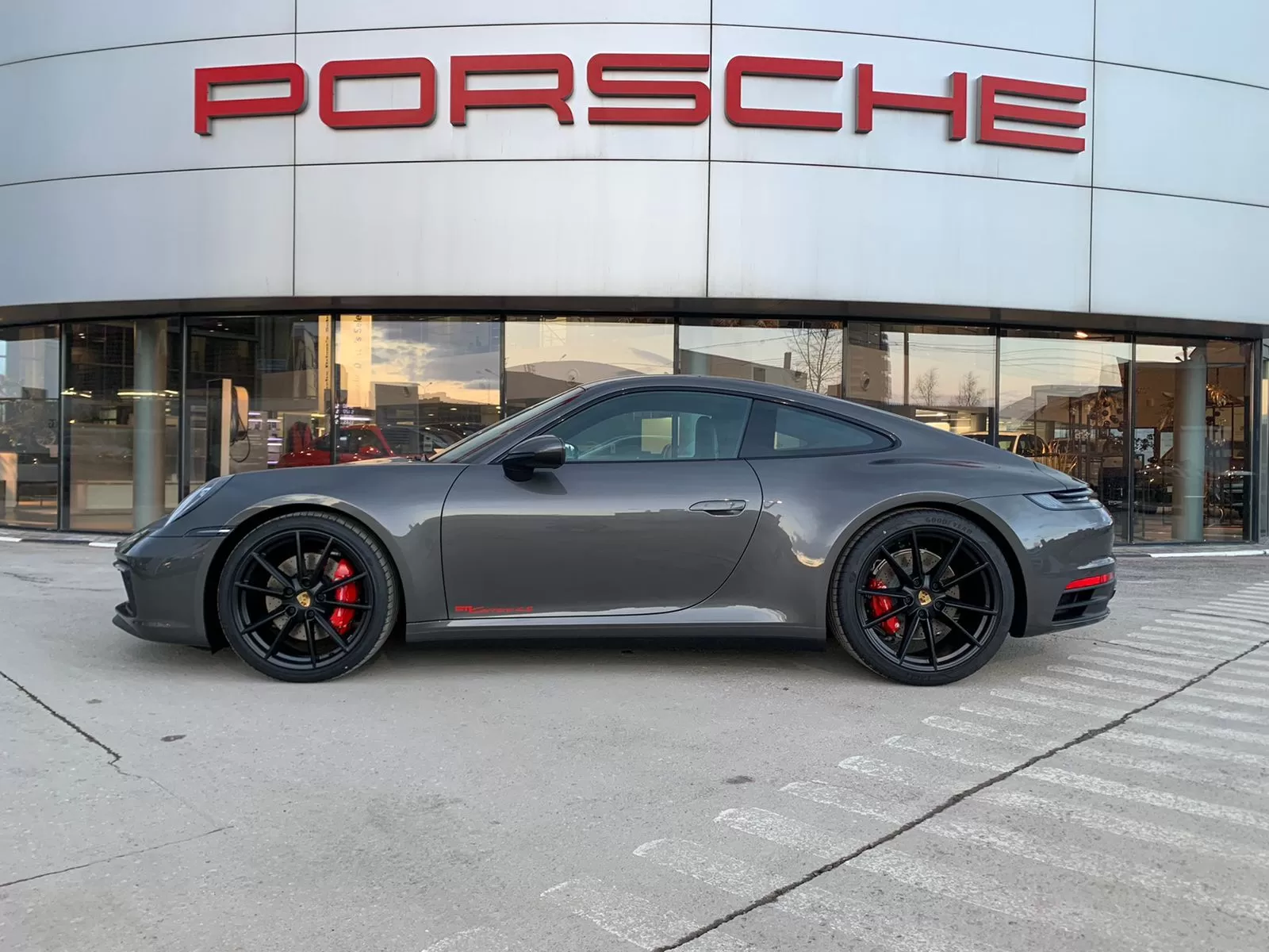 911 Carrera 4S
