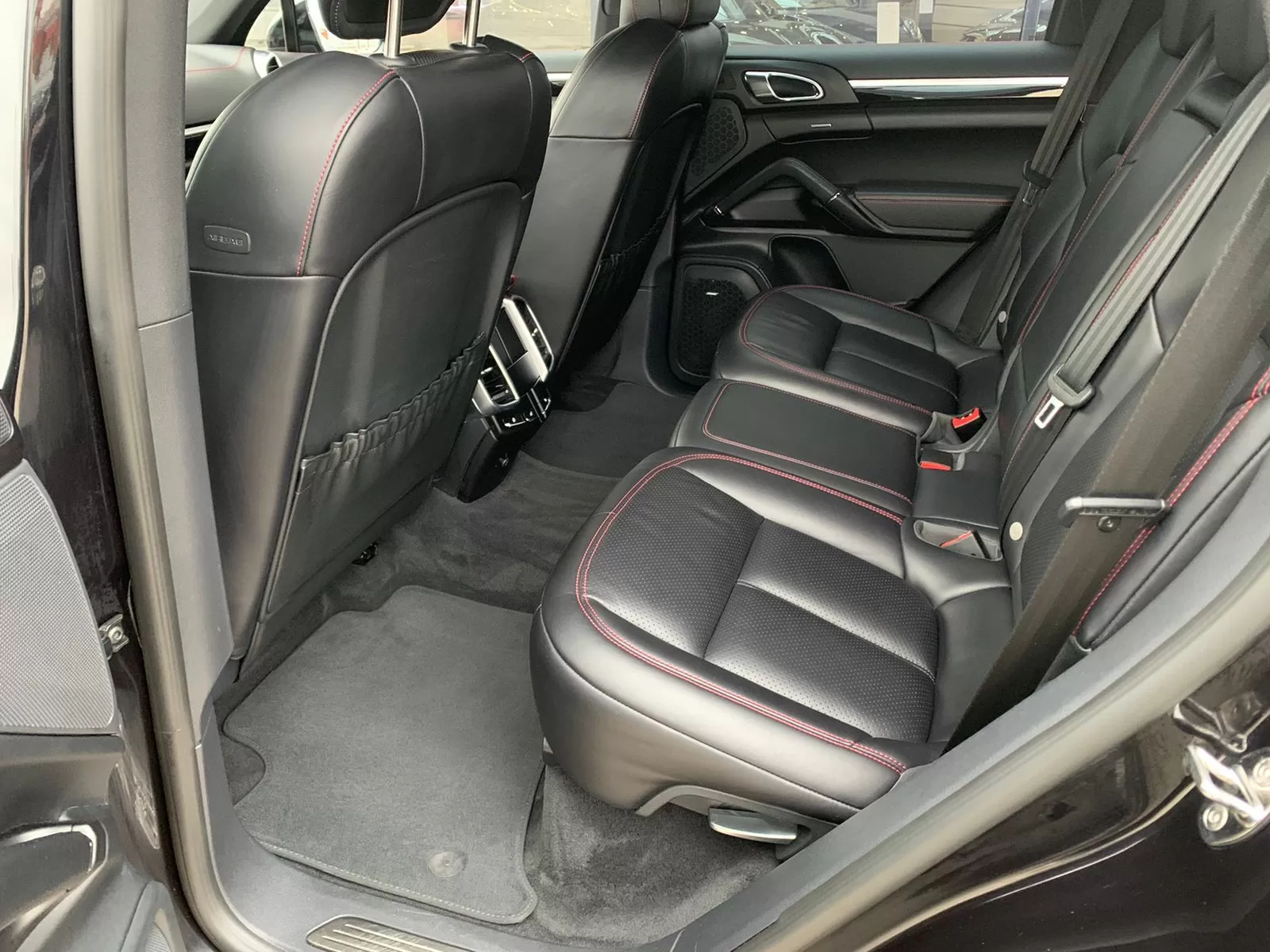 Cayenne Diesel Platinum Edition