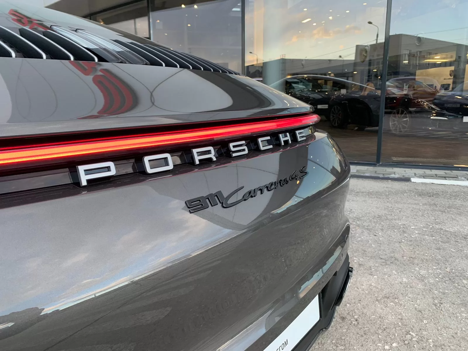 911 Carrera 4S