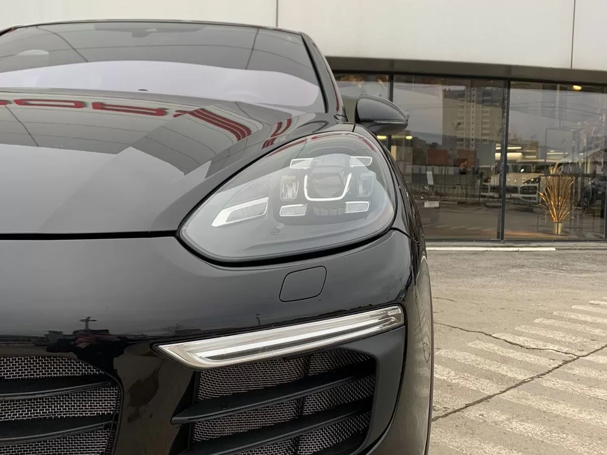 Cayenne Diesel Platinum Edition